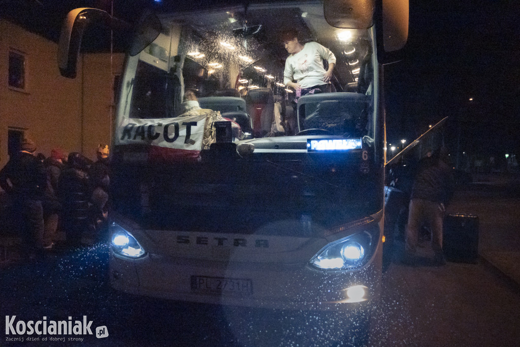 Pierwsza grupa kibiców już wróciła z Igrzysk