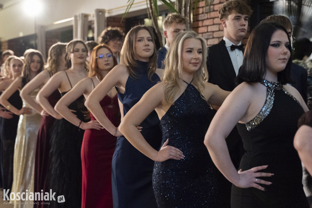 Studniówka 2026 I LO w Kościanie. Zobacz zdjęcia