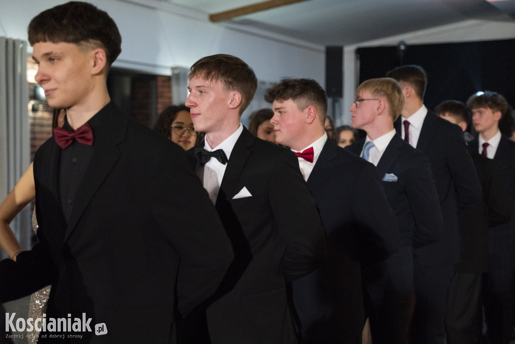 Studniówka 2026 I LO w Kościanie. Zobacz zdjęcia