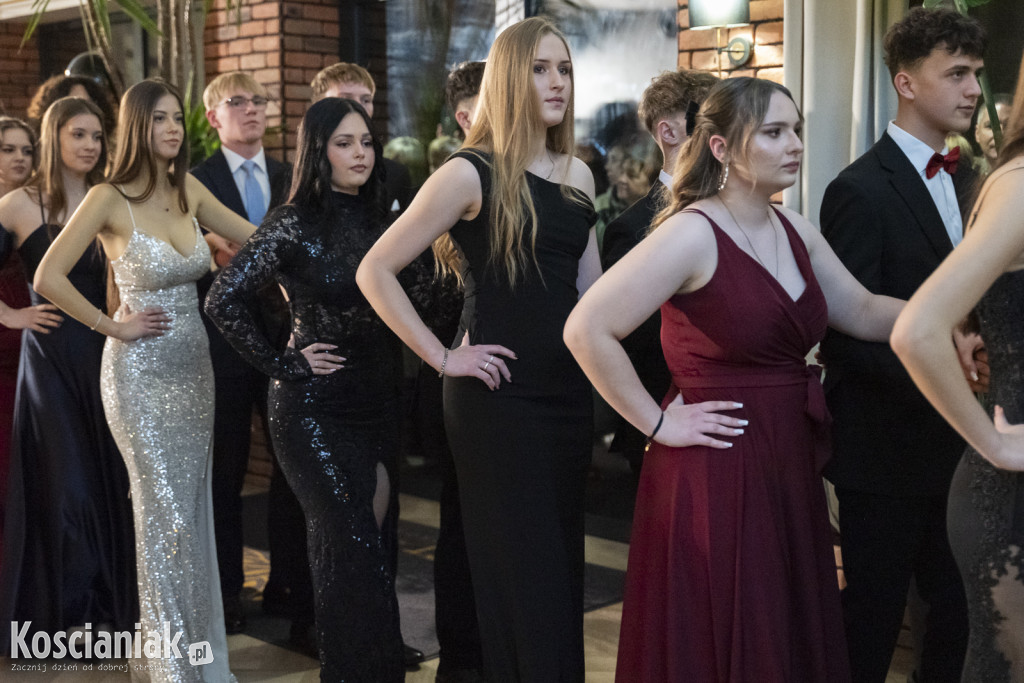 Studniówka 2026 I LO w Kościanie. Zobacz zdjęcia