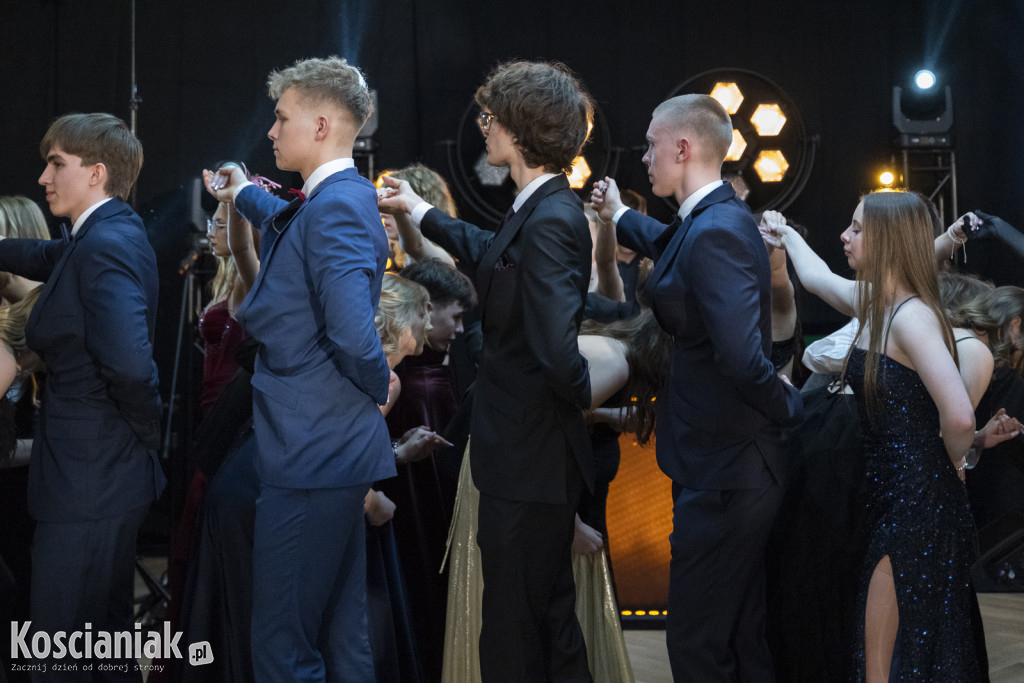 Studniówka 2026 I LO w Kościanie. Zobacz zdjęcia