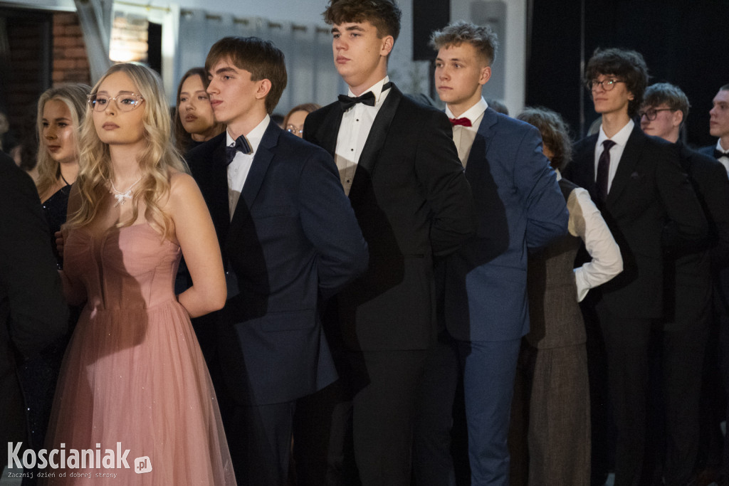 Studniówka 2026 I LO w Kościanie. Zobacz zdjęcia