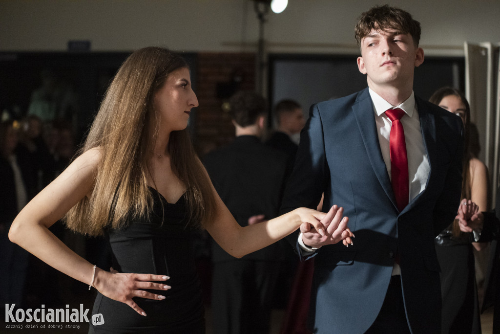 Studniówka 2026 I LO w Kościanie. Zobacz zdjęcia