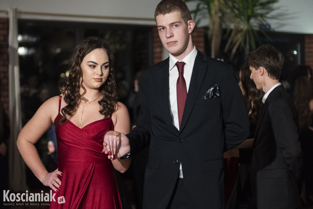 Studniówka 2026 I LO w Kościanie. Zobacz zdjęcia