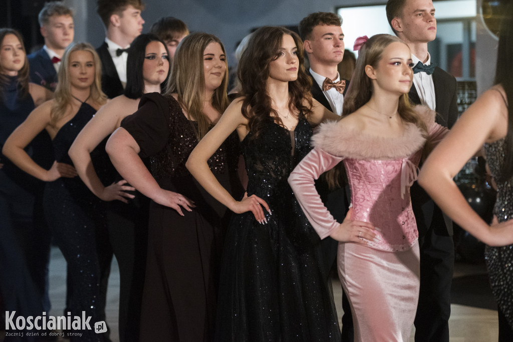 Studniówka 2026 I LO w Kościanie. Zobacz zdjęcia