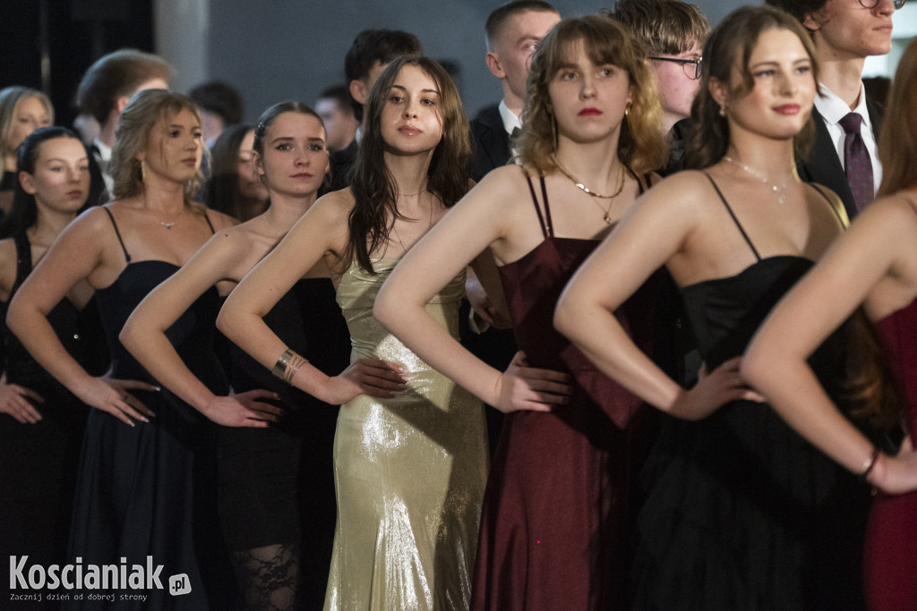 Studniówka 2026 I LO w Kościanie. Zobacz zdjęcia