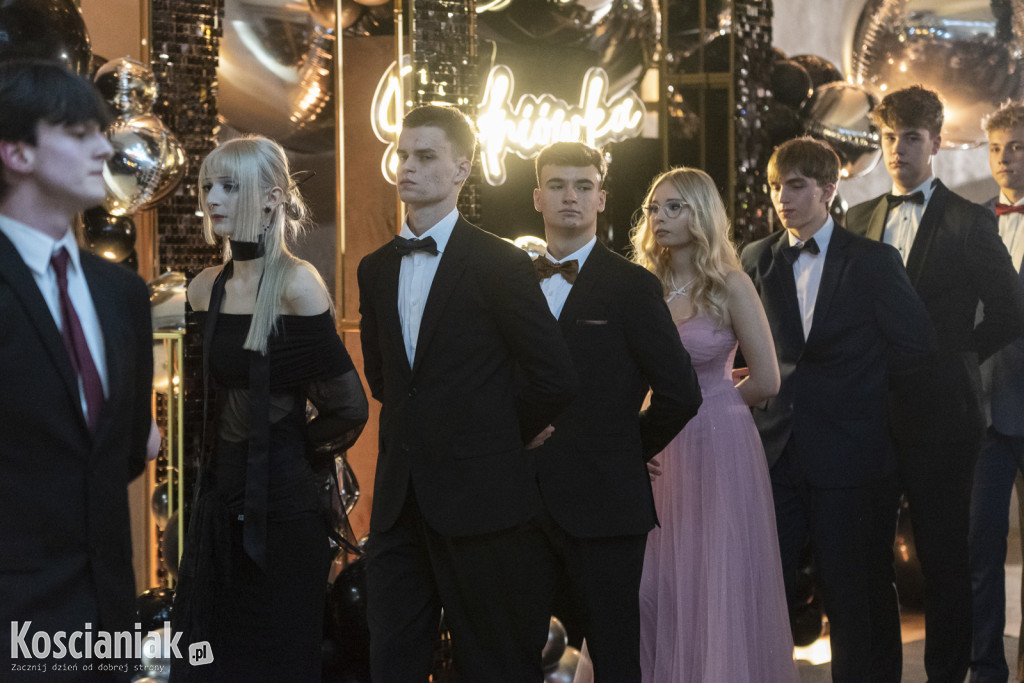 Studniówka 2026 I LO w Kościanie. Zobacz zdjęcia