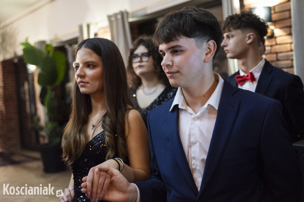 Studniówka 2026 I LO w Kościanie. Zobacz zdjęcia