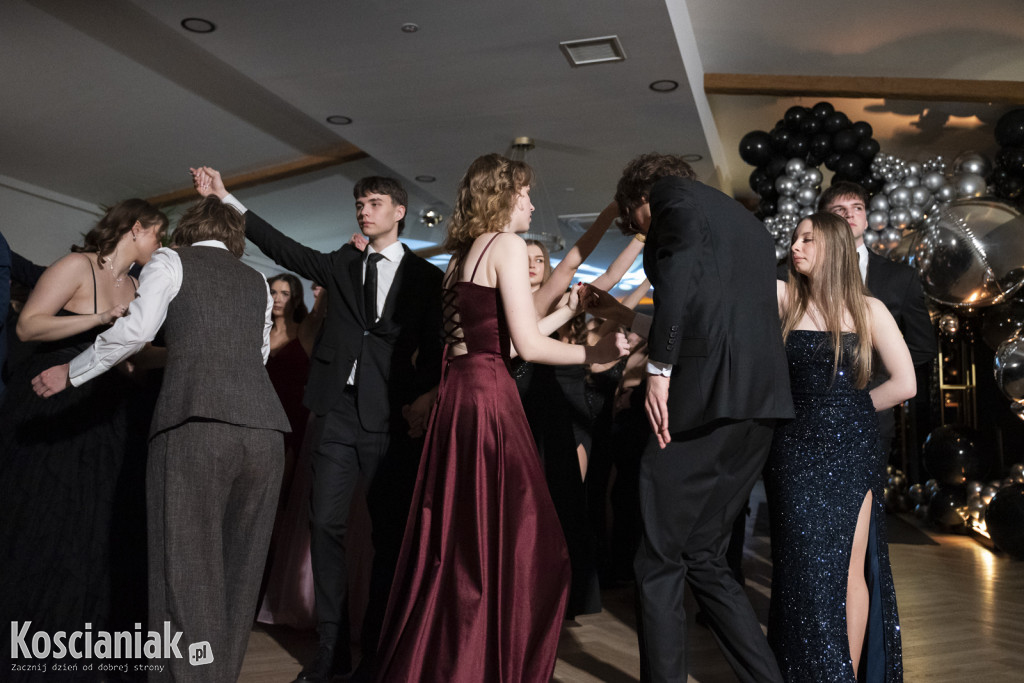 Studniówka 2026 I LO w Kościanie. Zobacz zdjęcia