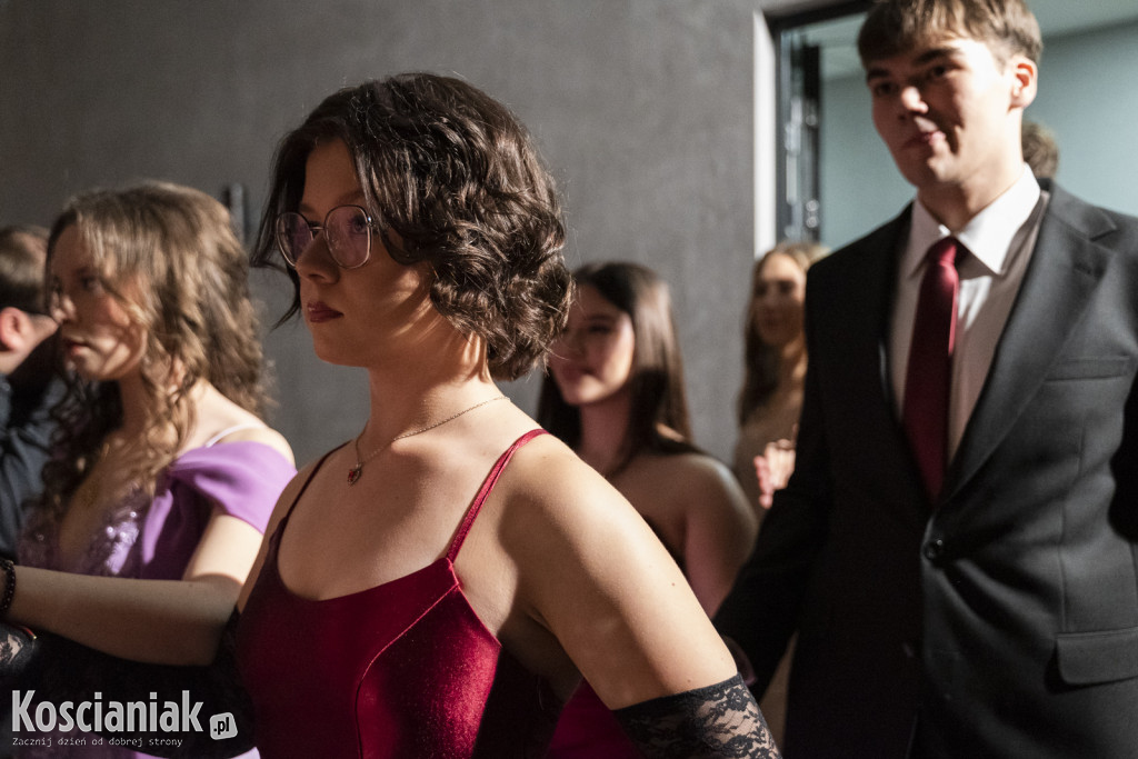 Studniówka 2026 I LO w Kościanie. Zobacz zdjęcia