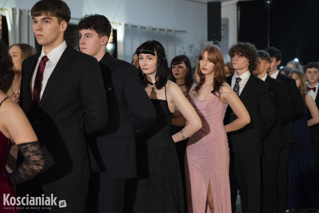 Studniówka 2026 I LO w Kościanie. Zobacz zdjęcia