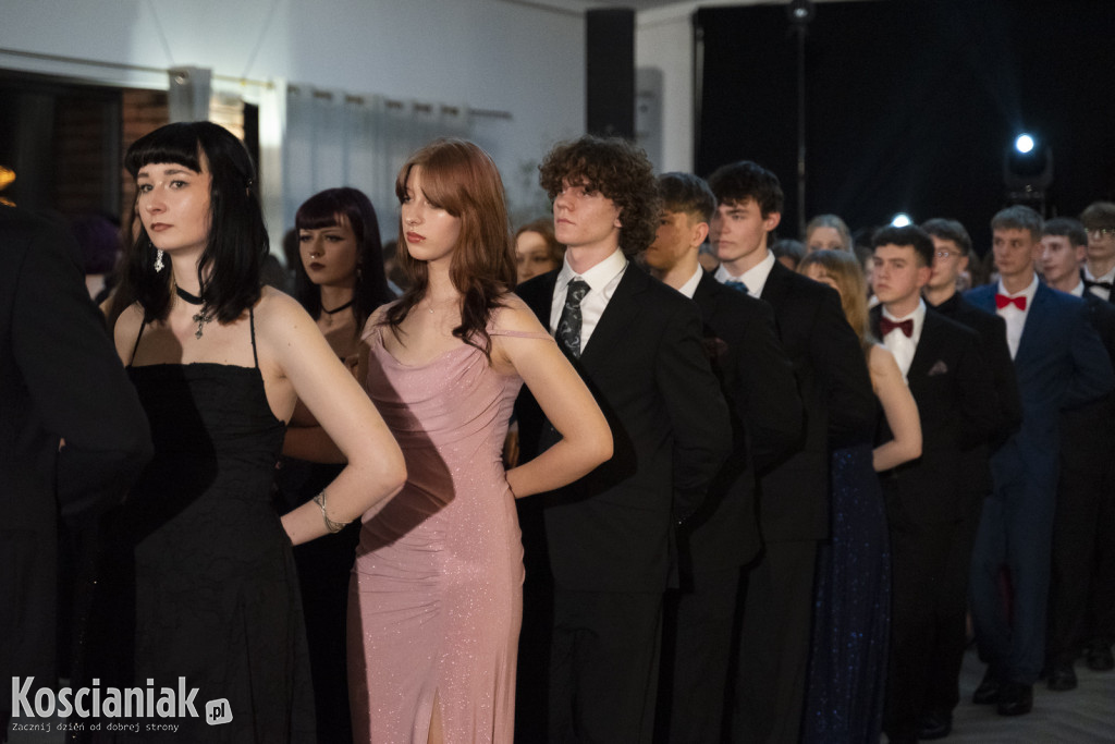 Studniówka 2026 I LO w Kościanie. Zobacz zdjęcia