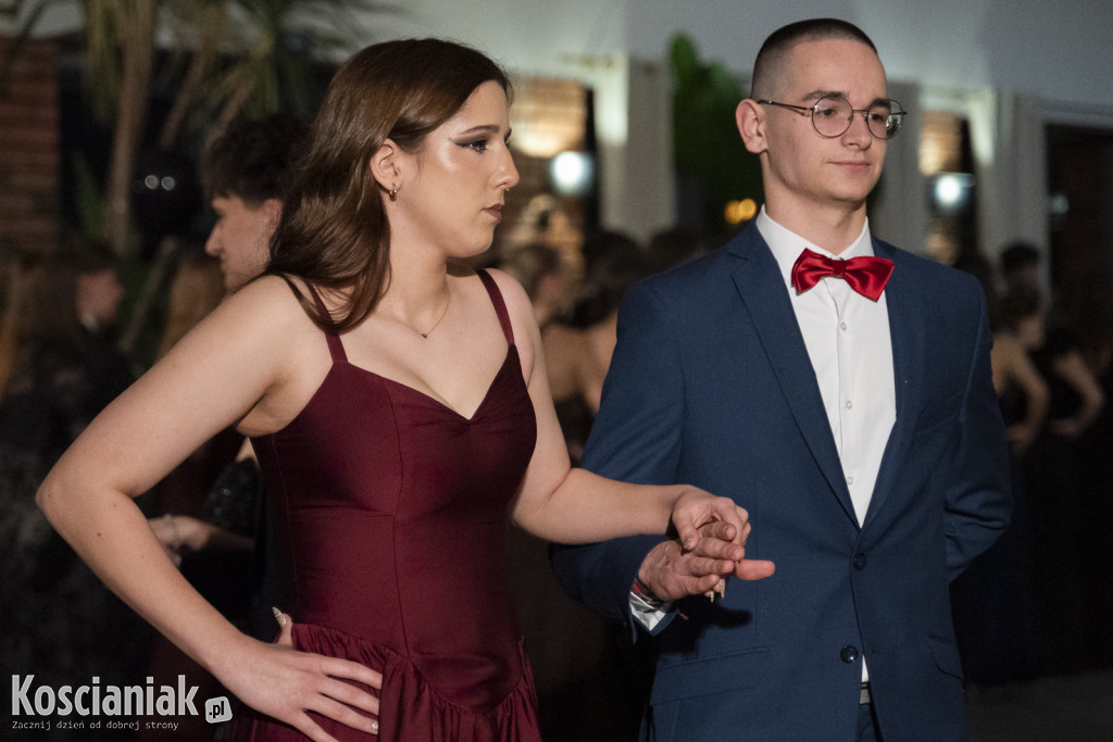 Studniówka 2026 I LO w Kościanie. Zobacz zdjęcia