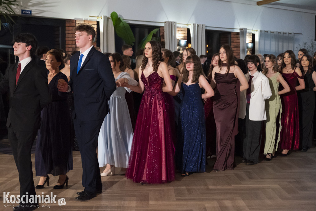 Studniówka 2026 I LO w Kościanie. Zobacz zdjęcia