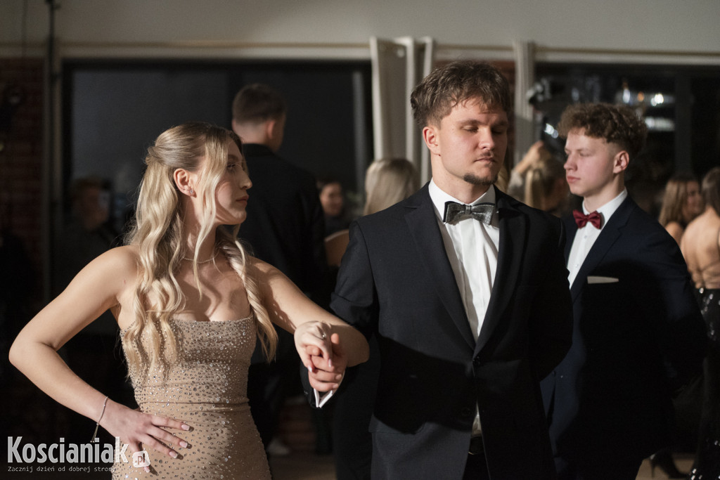 Studniówka 2026 I LO w Kościanie. Zobacz zdjęcia