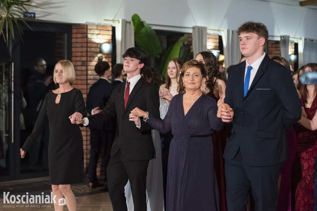 Studniówka 2026 I LO w Kościanie. Zobacz zdjęcia