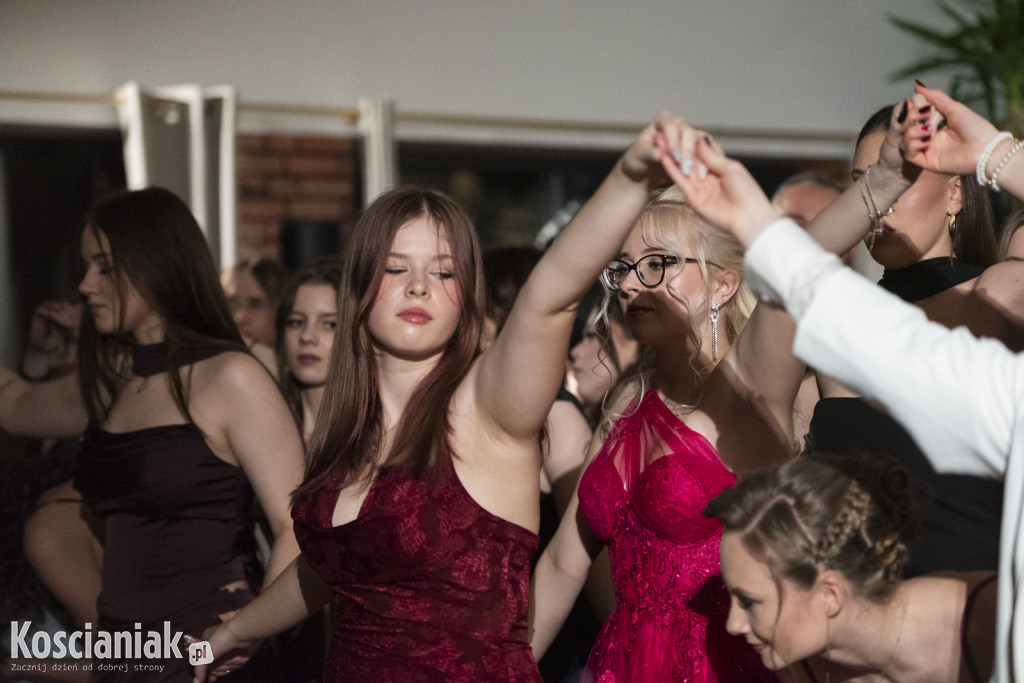 Studniówka 2026 I LO w Kościanie. Zobacz zdjęcia