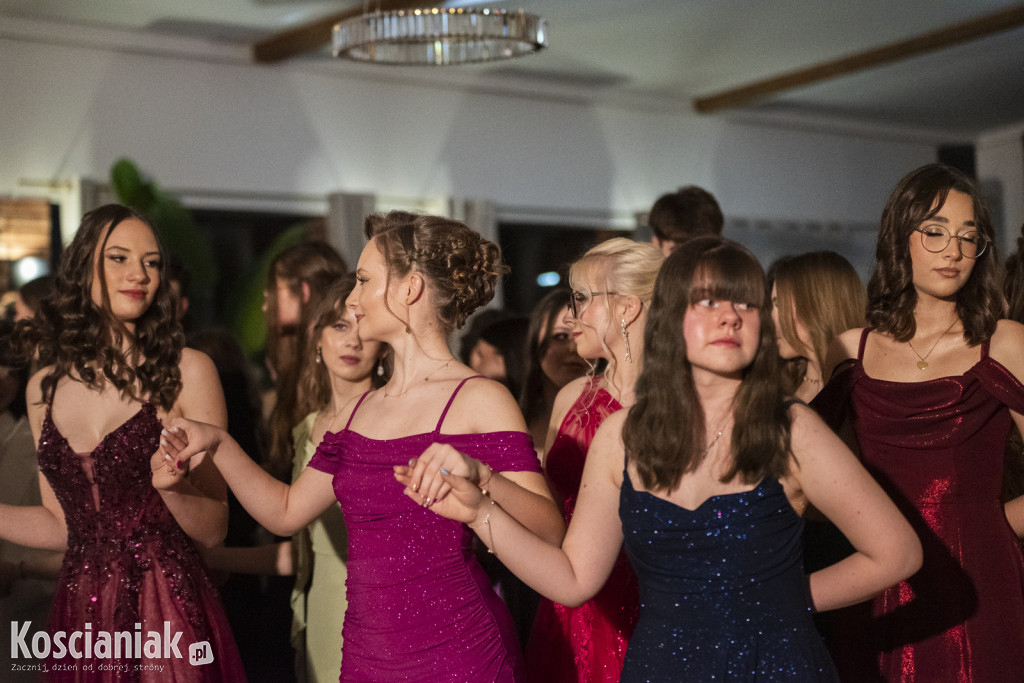 Studniówka 2026 I LO w Kościanie. Zobacz zdjęcia