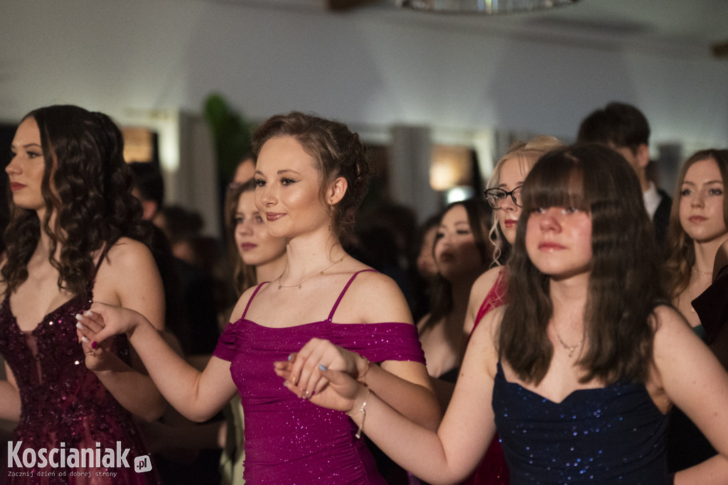 Studniówka 2026 I LO w Kościanie. Zobacz zdjęcia