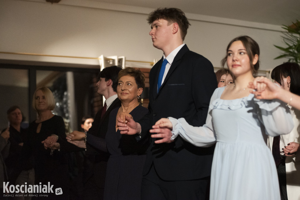 Studniówka 2026 I LO w Kościanie. Zobacz zdjęcia