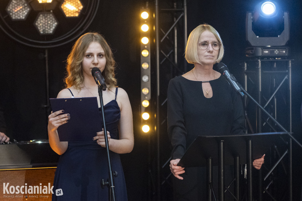 Studniówka 2026 I LO w Kościanie. Zobacz zdjęcia