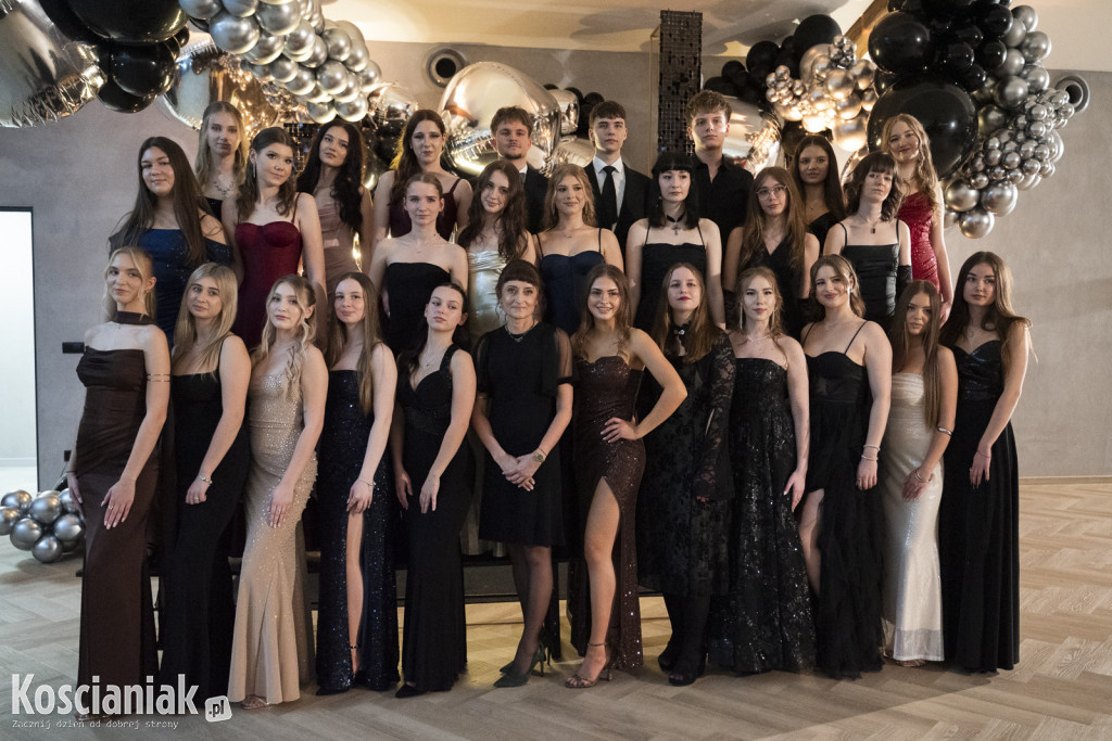 Studniówka 2026 I LO w Kościanie. Zobacz zdjęcia