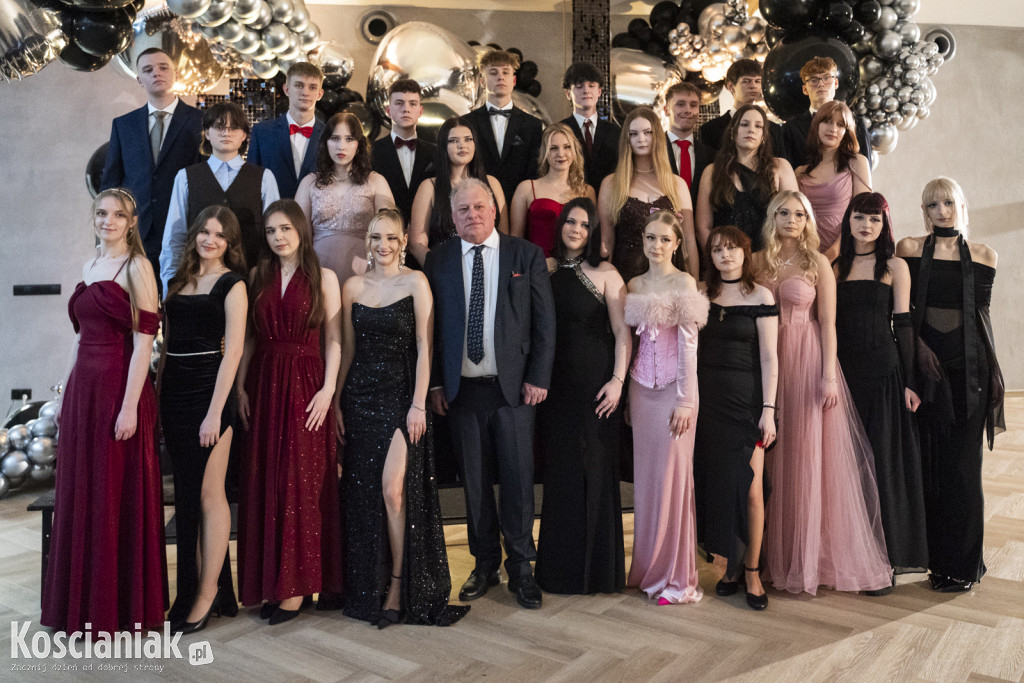 Studniówka 2026 I LO w Kościanie. Zobacz zdjęcia