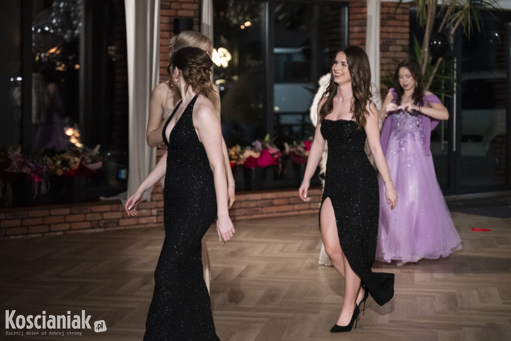 Studniówka 2026 I LO w Kościanie. Zobacz zdjęcia