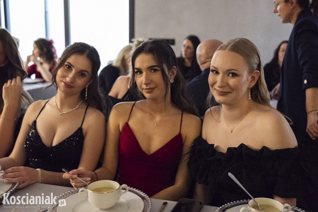 Studniówka 2026 I LO w Kościanie. Zobacz zdjęcia