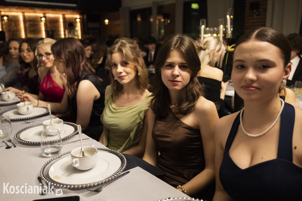 Studniówka 2026 I LO w Kościanie. Zobacz zdjęcia