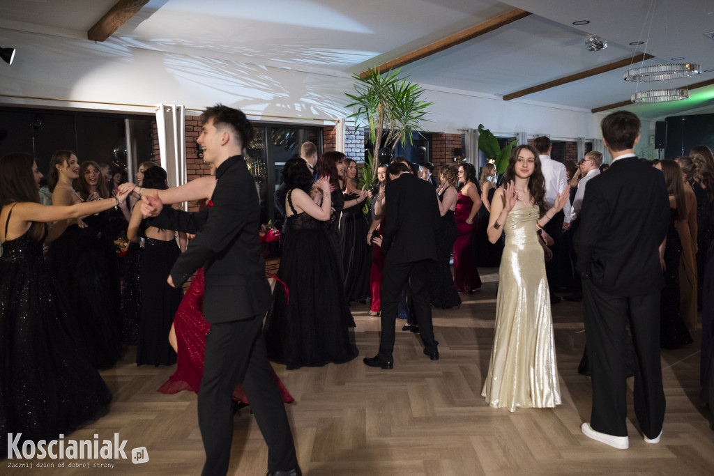 Studniówka 2026 I LO w Kościanie. Zobacz zdjęcia