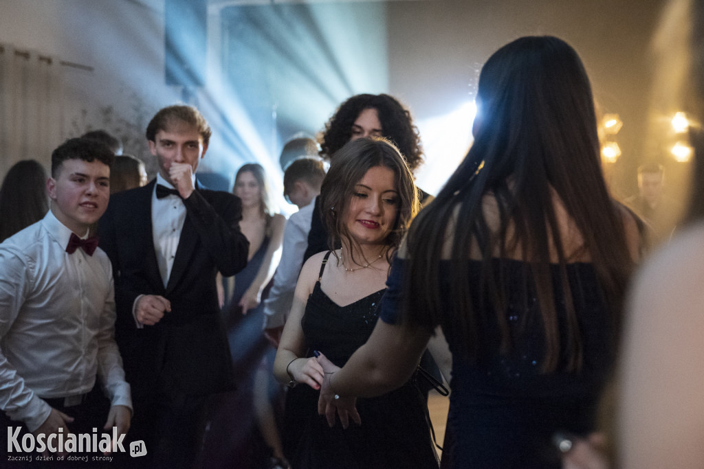 Studniówka 2026 I LO w Kościanie. Zobacz zdjęcia