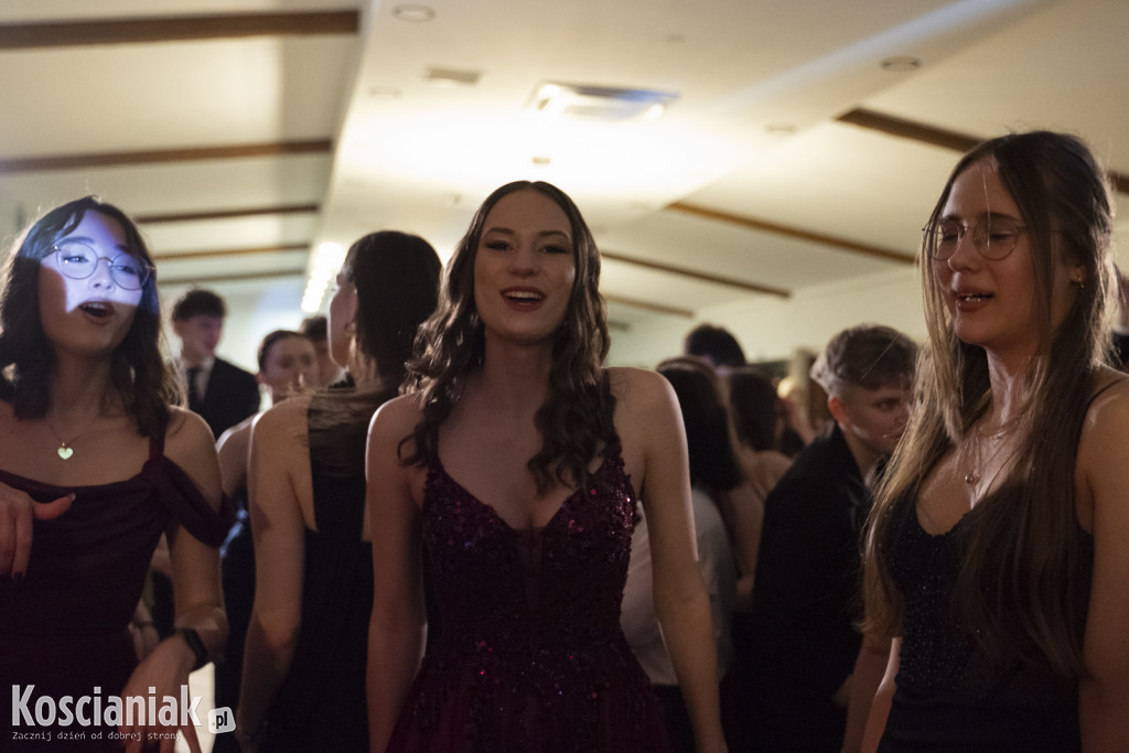 Studniówka 2026 I LO w Kościanie. Zobacz zdjęcia