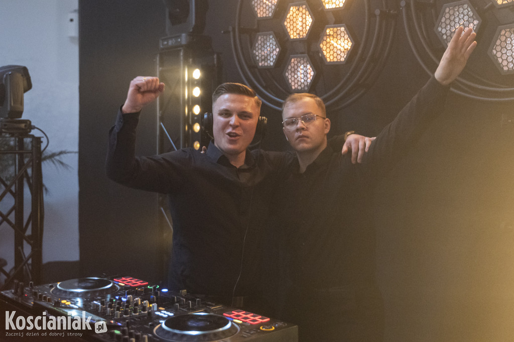 Studniówka 2026 I LO w Kościanie. Zobacz zdjęcia