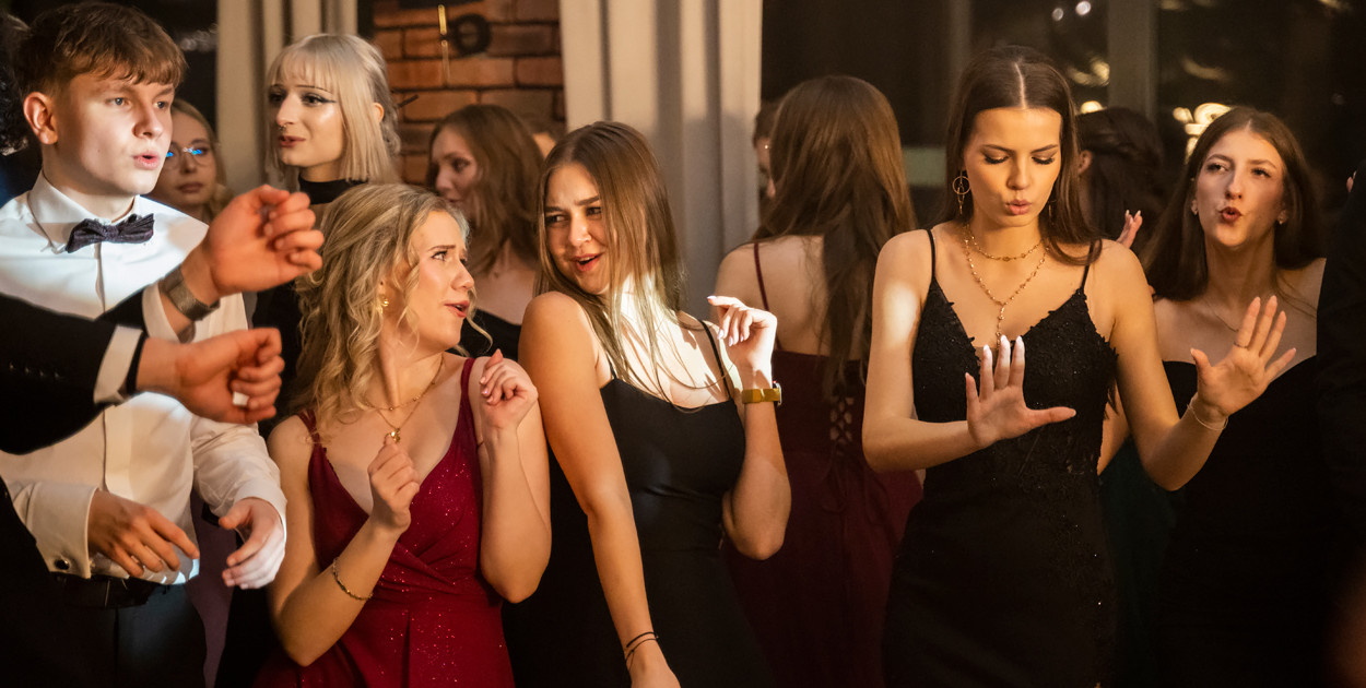 Studniówka 2026 I LO w Kościanie. Zobacz zdjęcia