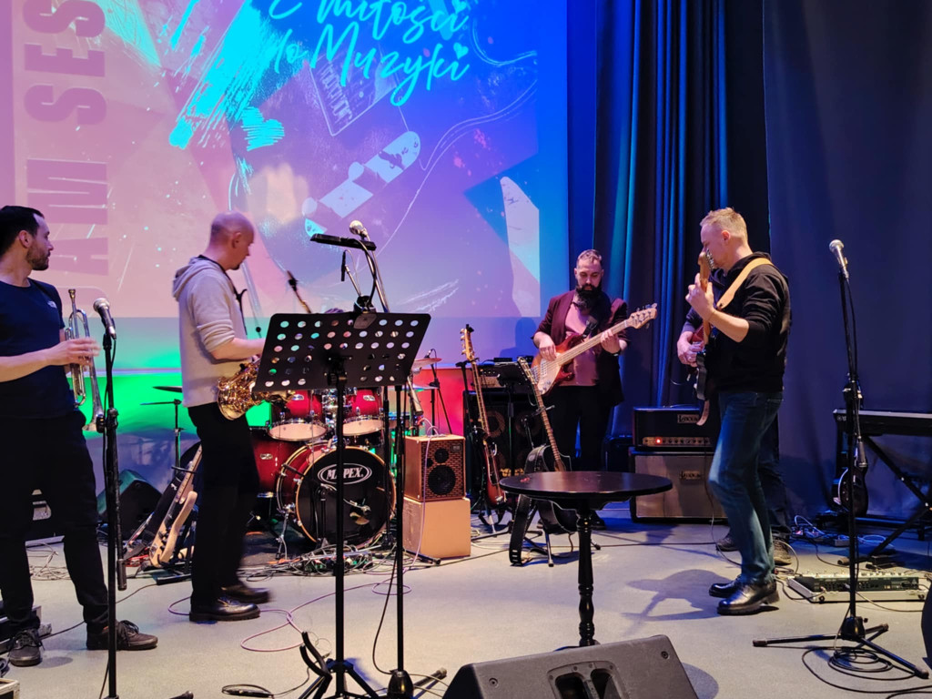 Pełen miłości jam session w KOK