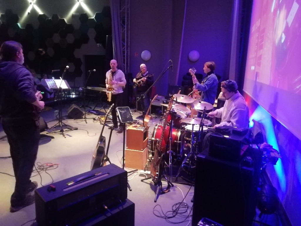 Pełen miłości jam session w KOK