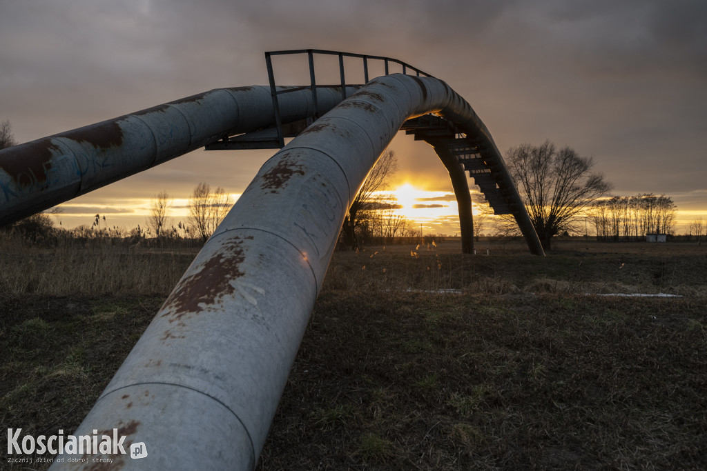 Zniknął łuk z rur nad kanałem Obry