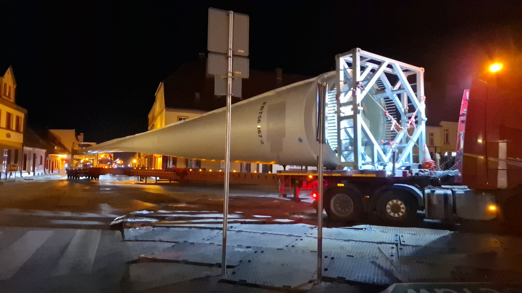 Przejazd kolosów przez Śmigiel