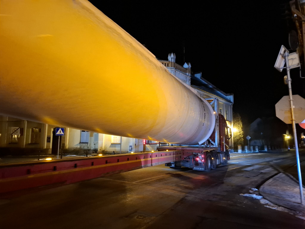 Przejazd kolosów przez Śmigiel