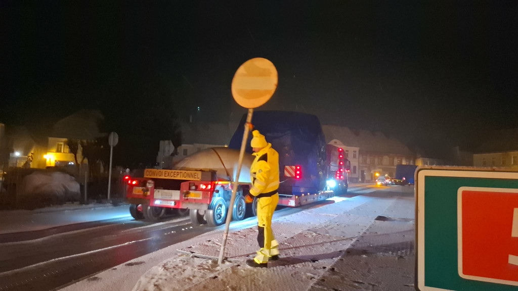 Przejazd kolosów przez Śmigiel