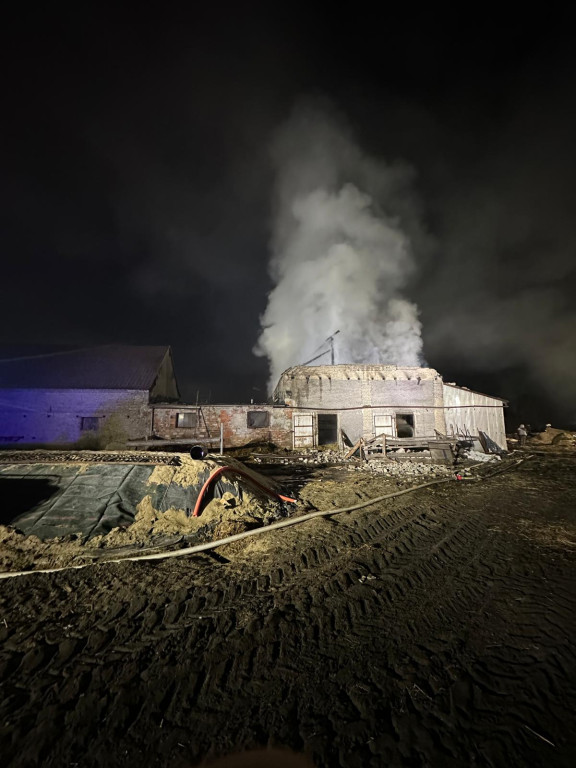 Duży pożar obory w Mościszkach