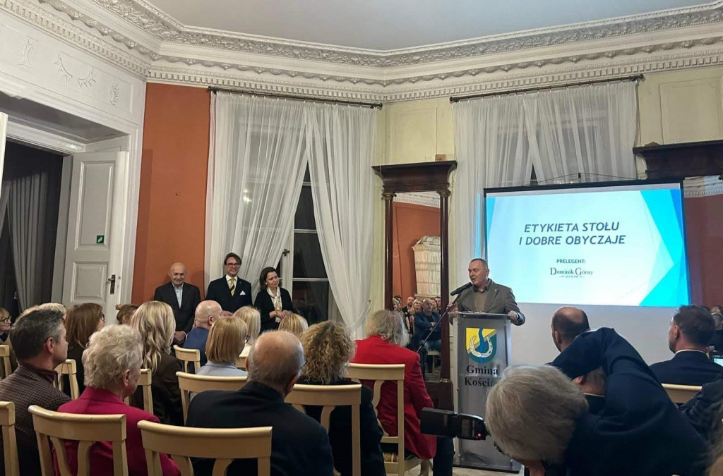 Spotkanie w Pałacu w Racocie o savoir-vivre