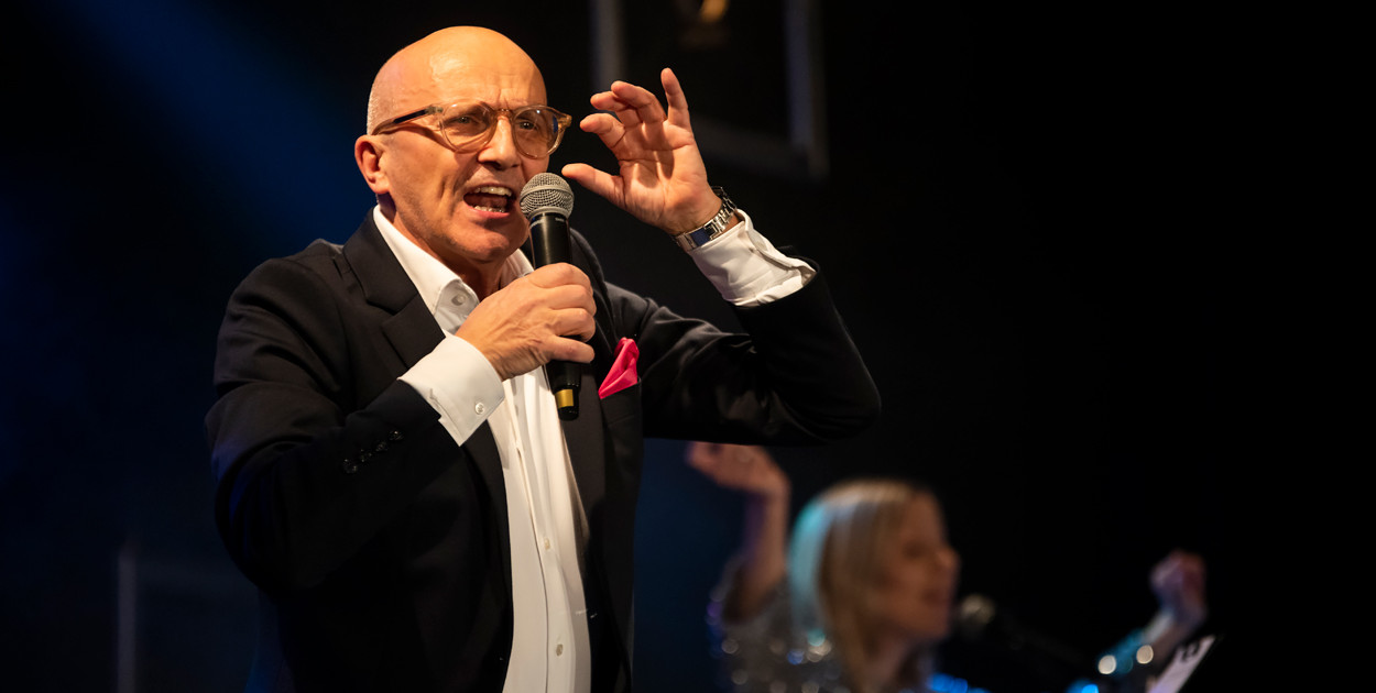 Robert Rozmus wystąpił w Kościanie na Dzień Kobiet