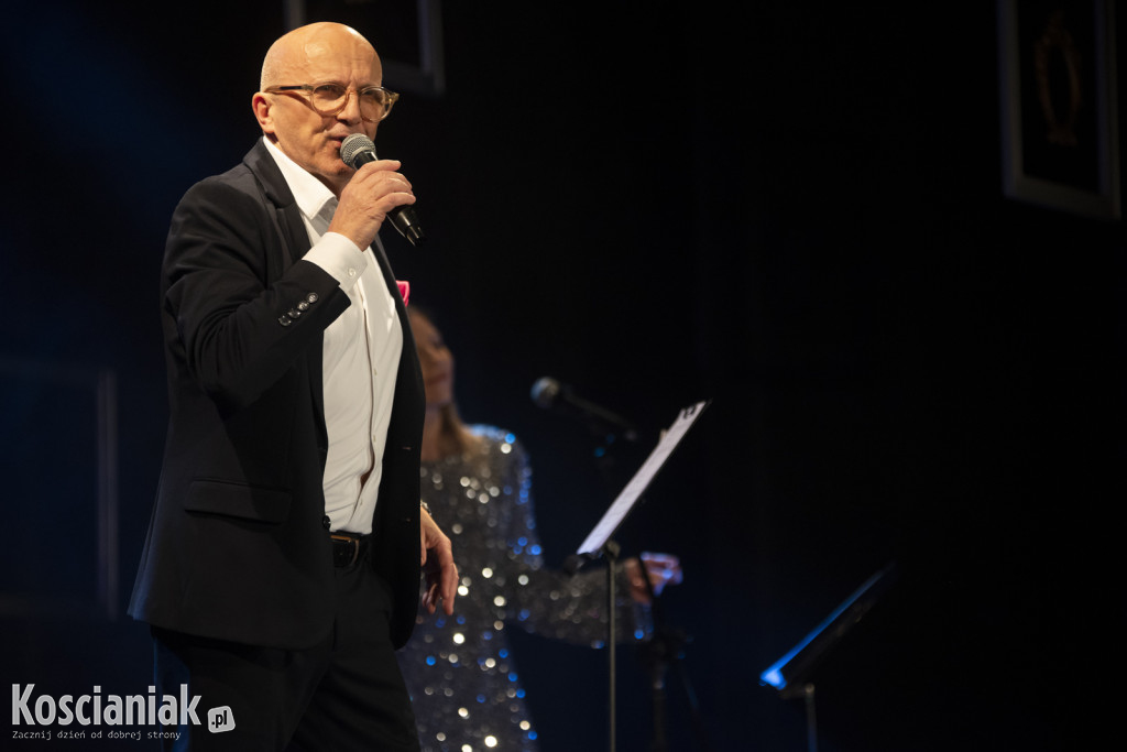 Robert Rozmus wystąpił w Kościanie na Dzień Kobiet