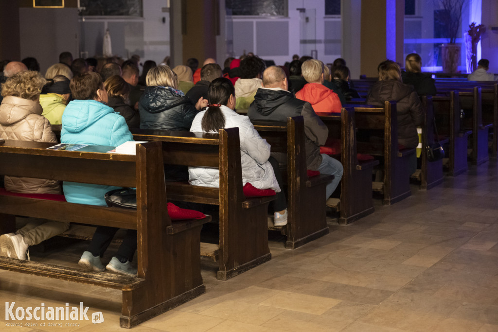 X Nocna Piesza Droga Krzyżowa z Kościana