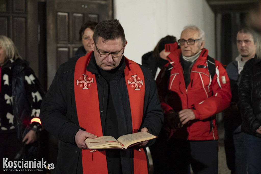 X Nocna Piesza Droga Krzyżowa z Kościana