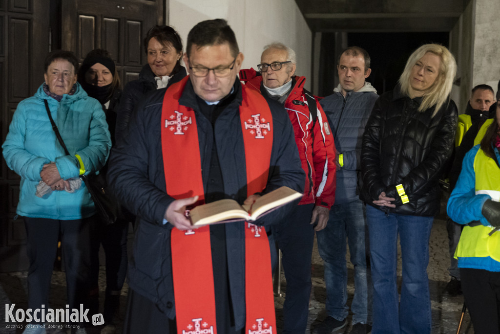 X Nocna Piesza Droga Krzyżowa z Kościana