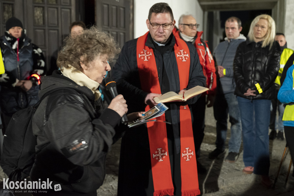 X Nocna Piesza Droga Krzyżowa z Kościana