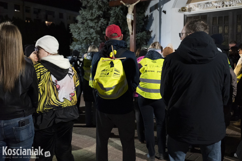 X Nocna Piesza Droga Krzyżowa z Kościana